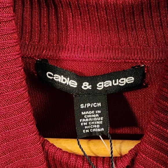 Turtleneck sweater - Picture 4 of 8